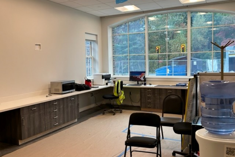 st2 – 100523 watch room